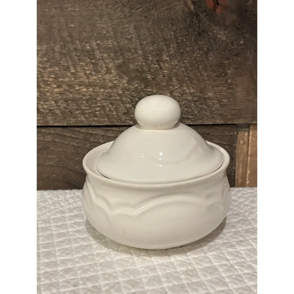 Vintage Pfaltzgraff‎ Garland Sugar Bowl With Lid